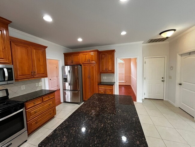 Building Photo - New to the Market! Welcome Home!