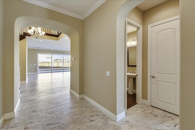 Building Photo - 4489 Snowberry Ct