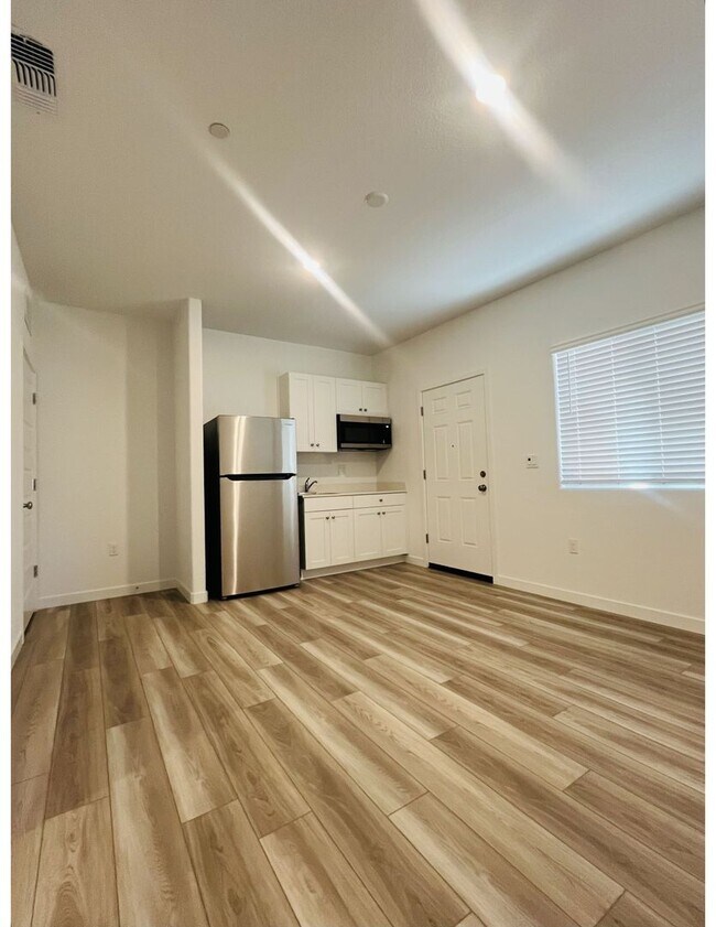 Building Photo - 12667 Ironbow Wy