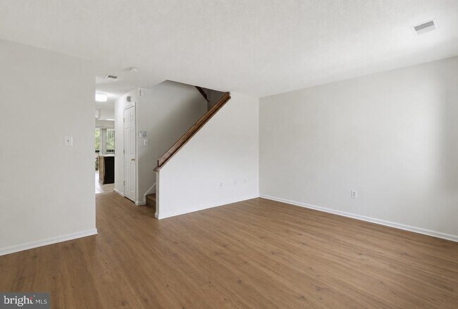 Building Photo - 18315 Leman Lake Dr
