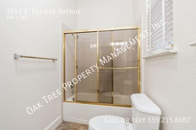 Building Photo - 2642 E Eclipse Ave