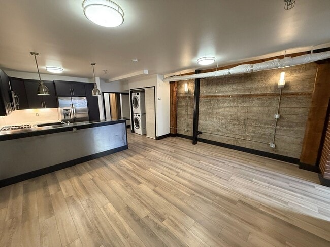 Interior Photo - The Metropolitan Building