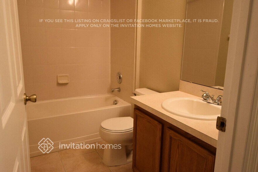 Building Photo - 9115 Tivoli Chase Dr