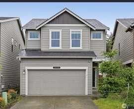 Building Photo - 18772 Lipoma Pl E