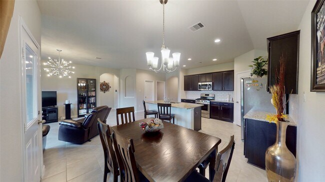 Building Photo - 29611 Nossers Ct