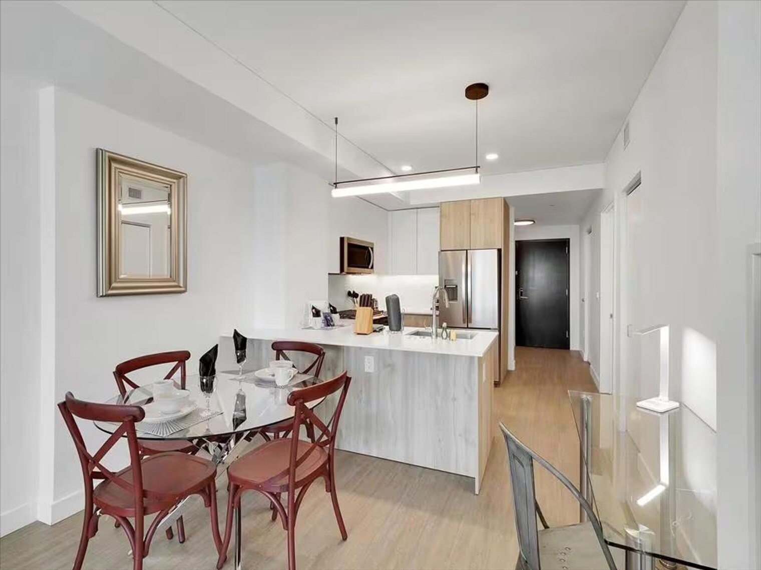 Building Photo - 817 N 6th St