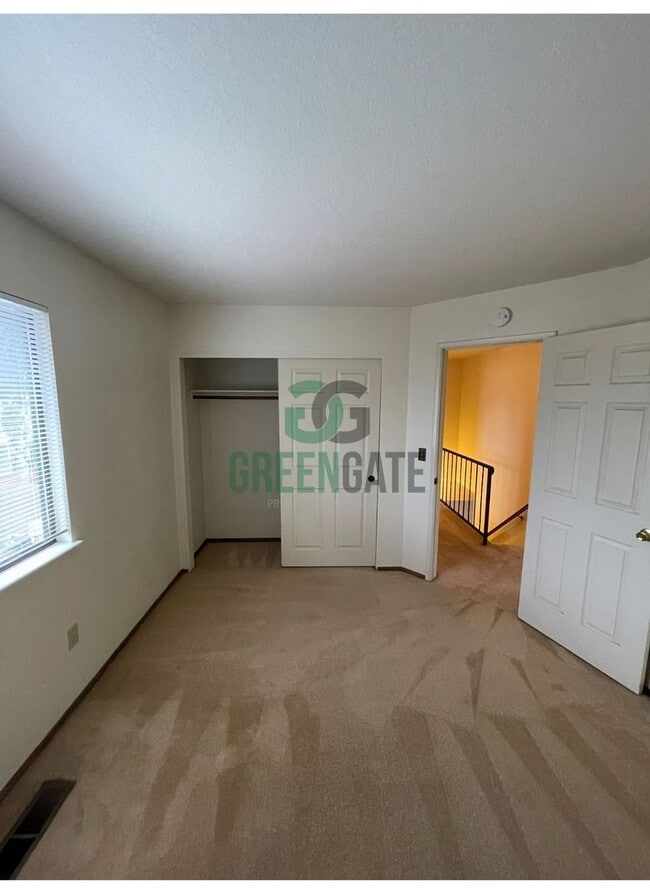 Building Photo - PRICE REDUCED! Beautiful 3 bedroom 2.5 Bath home READY NOW in MODESTO!! With POOL!!