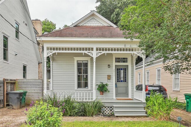 Building Photo - 2011 Decatur St