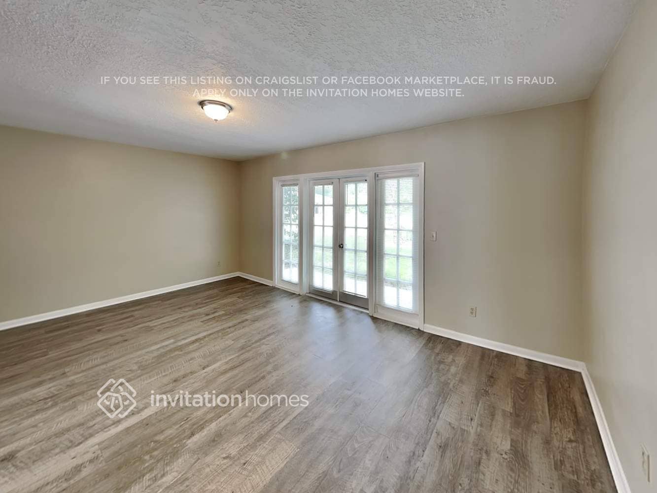 Building Photo - 16202 Fantasia Dr