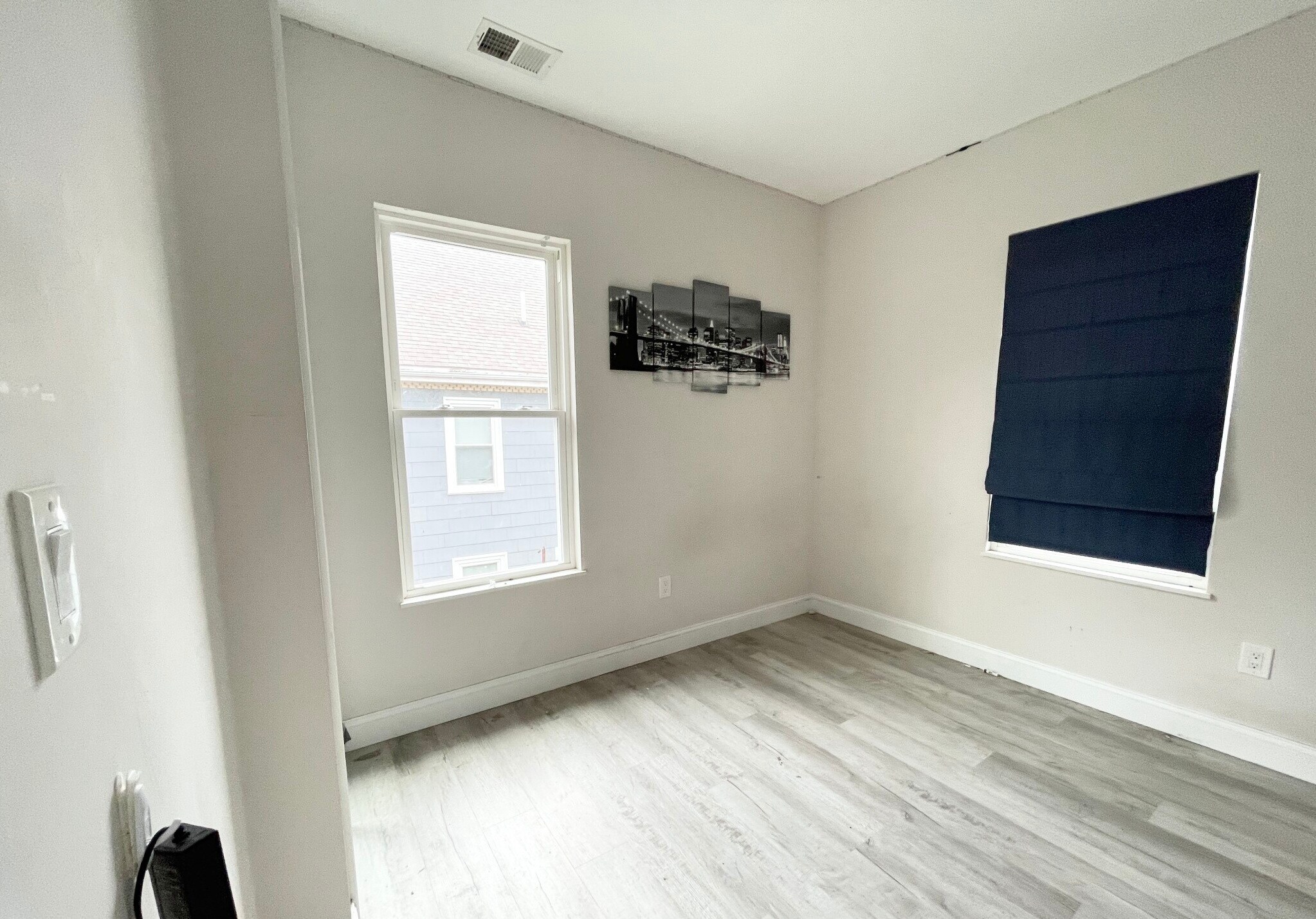 Building Photo - 117 Hillside St