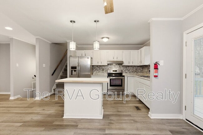 Building Photo - 3202 Utah Pl