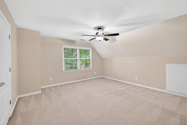 Building Photo - 4582 Campenille Ct