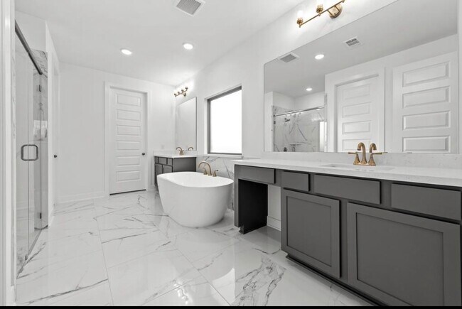 Building Photo - 8706 Gleaming Vlg Wy