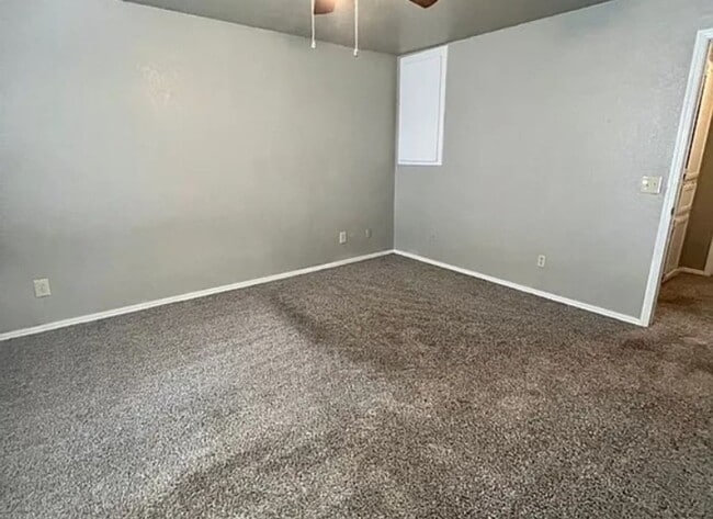 Building Photo - 1,562 sf Duplex in Norman