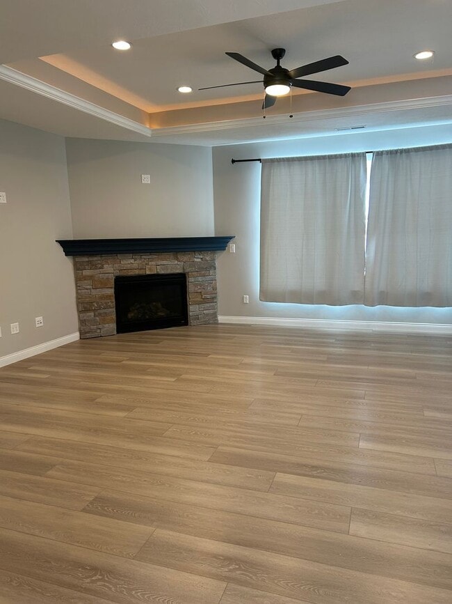 Building Photo - 4331 Foal Dr