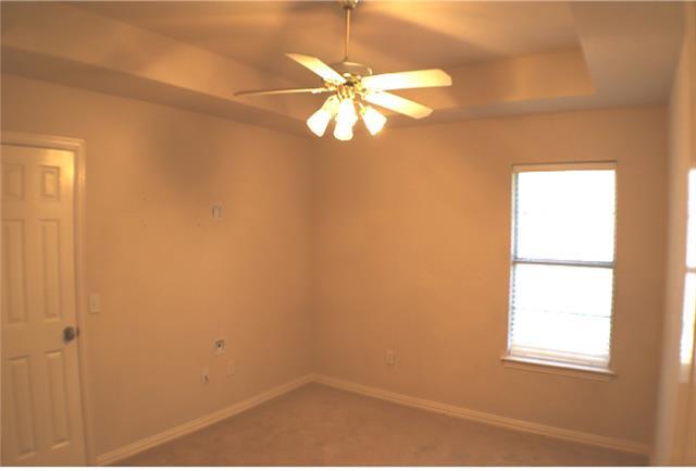 Building Photo - 1670 Oak Ridge Dr