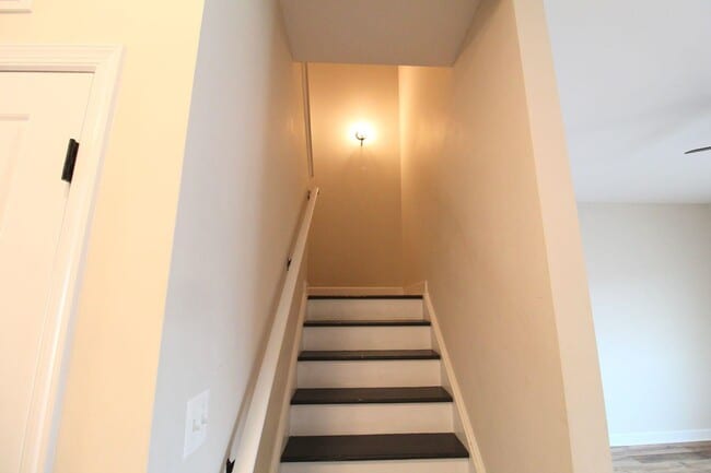 Building Photo - 2866 Belgian Dr