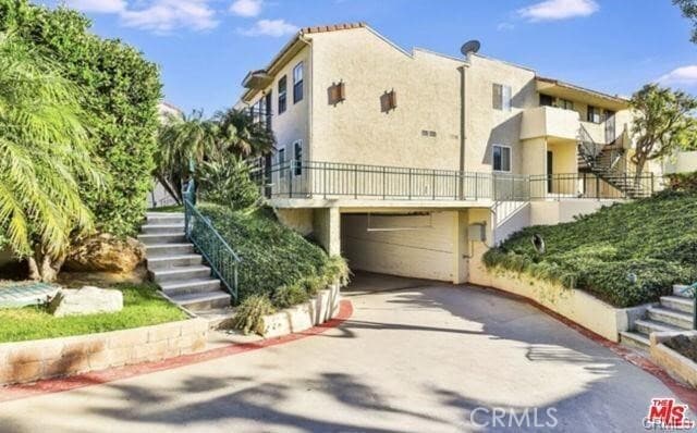 Building Photo - 6466 Cavalleri Rd