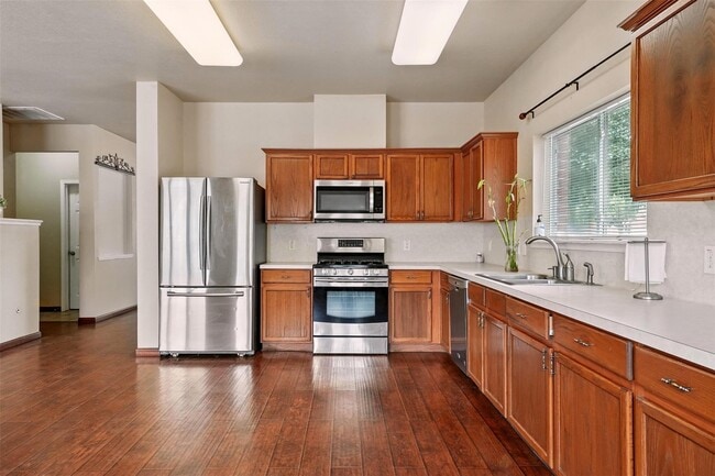 Building Photo - 21550 Elm Hurst Ln