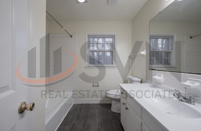 Building Photo - Spacious Home in Desirable Hope Valley Neighborhood!