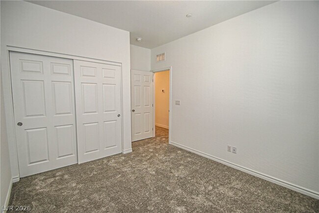 Building Photo - 20 Barbara Ln