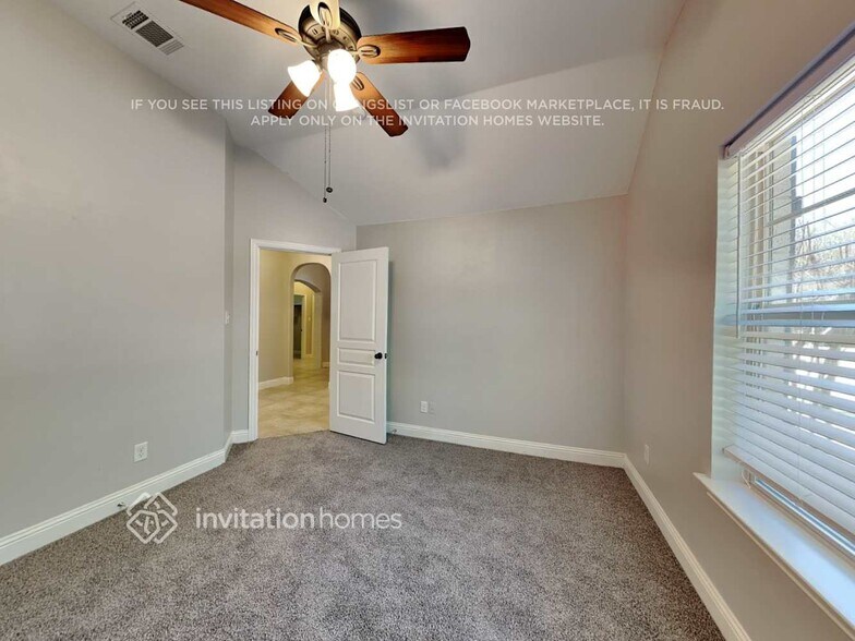Building Photo - 581 Magnolia Pkwy