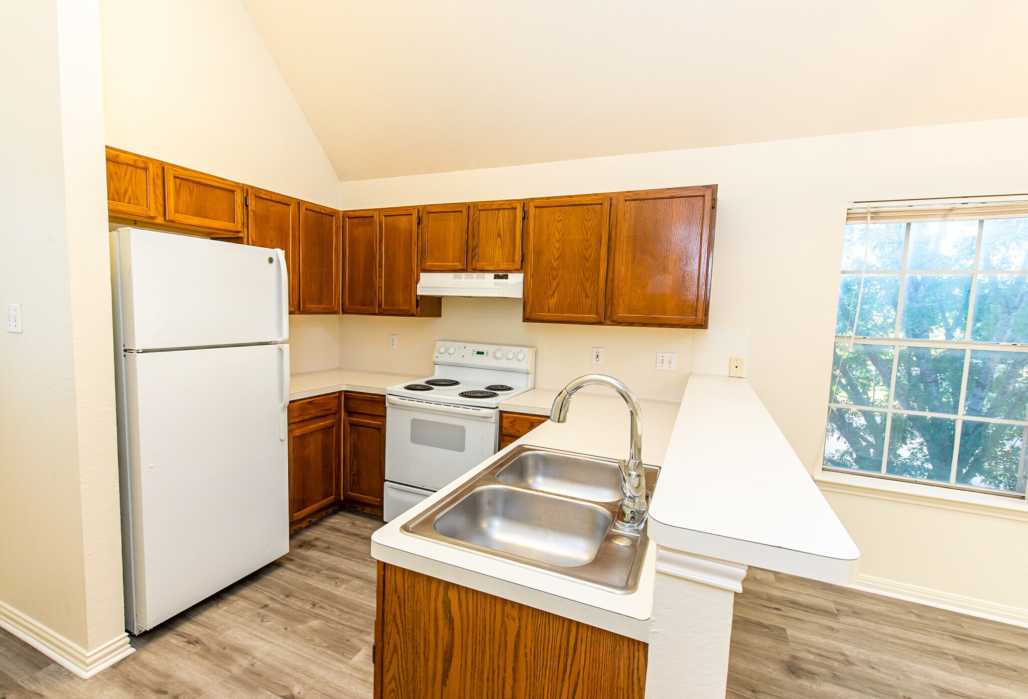 Kitchen - 3001 Whisper Oaks Ln