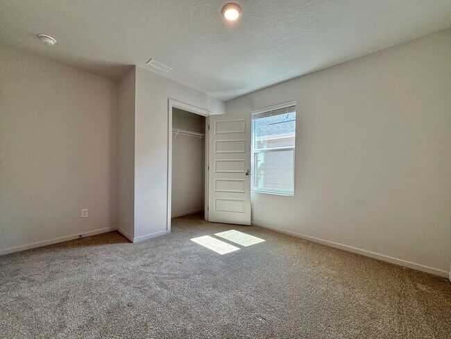 Building Photo - 3918 Keller Ln