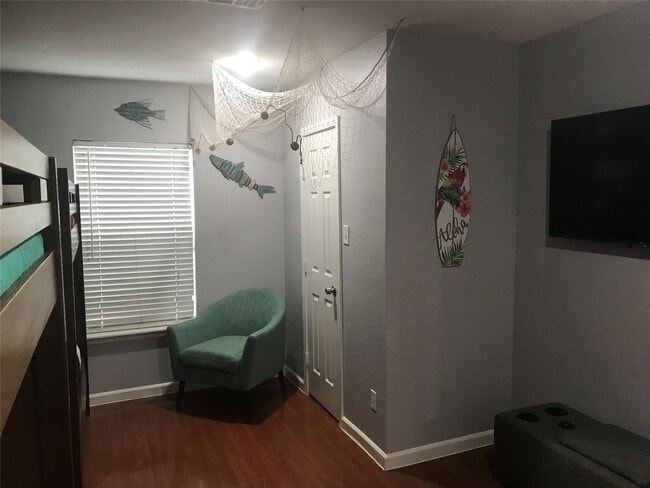 Building Photo - 2319 56th St