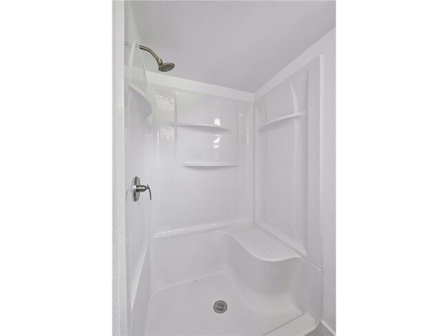 Building Photo - 5636 Twin Lake Terrace N