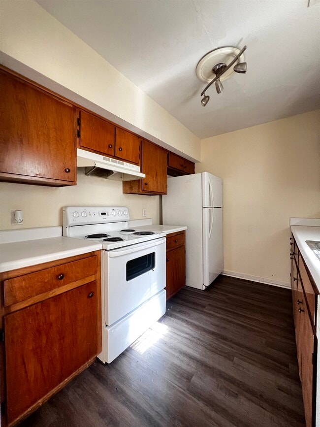 Building Photo - 4785 Gautier Dr