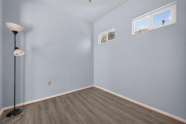 Building Photo - 12327 Fern Meadow Dr