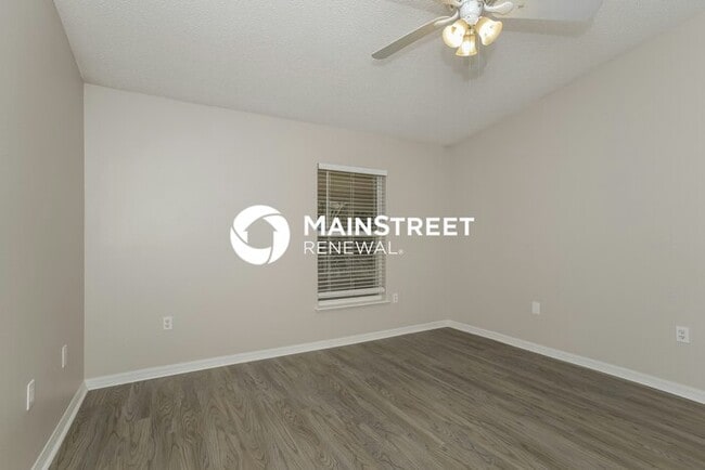 Building Photo - 3 Bedroom Pet-Friendly Home in St. Cloud, FL with Main Street Renewal