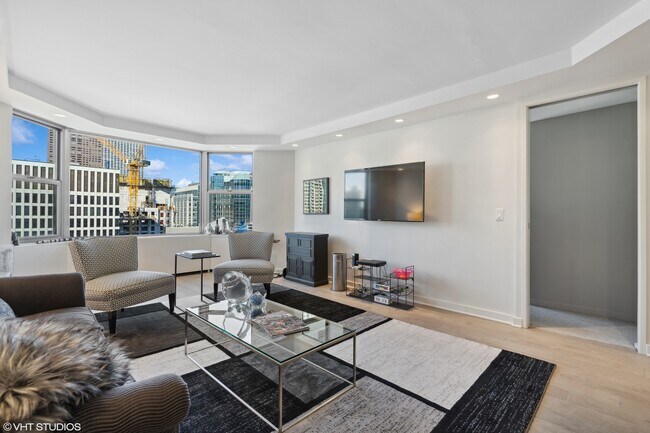 Building Photo - 535 N Michigan Ave