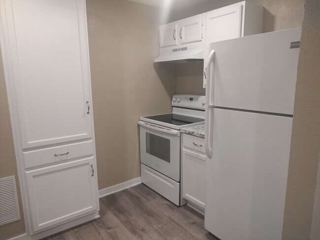 kitchen - 113 NW Main St