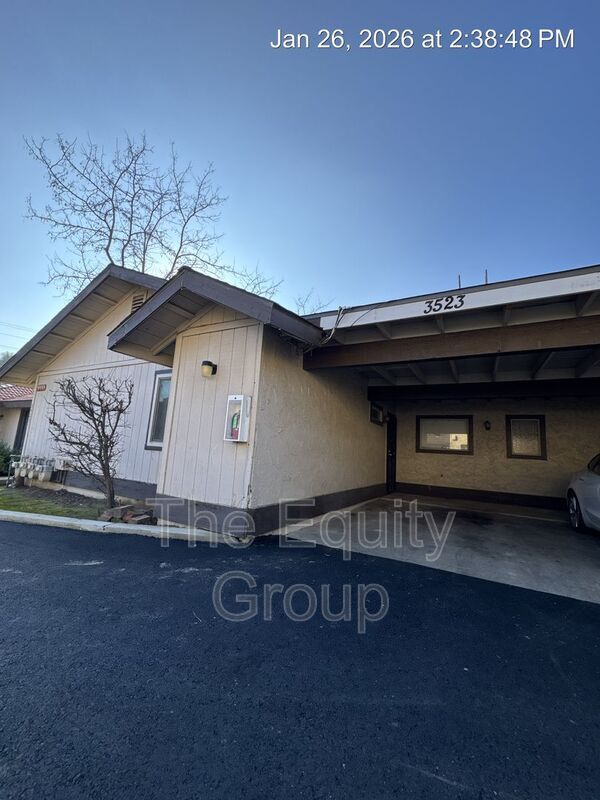 Building Photo - 3523 S County Center Dr