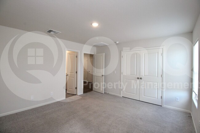 Building Photo - 14147 S Vera Cruz Rd