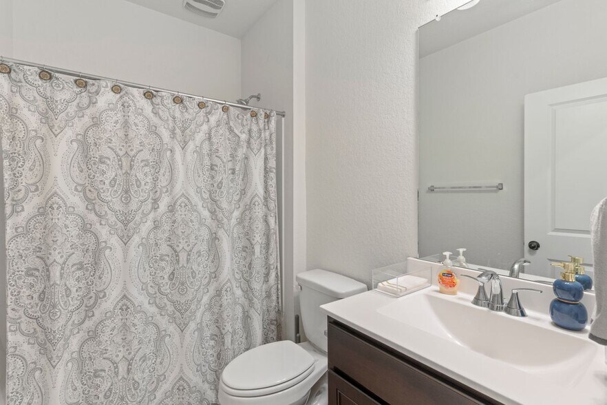 Building Photo - 5714 Agave Spine