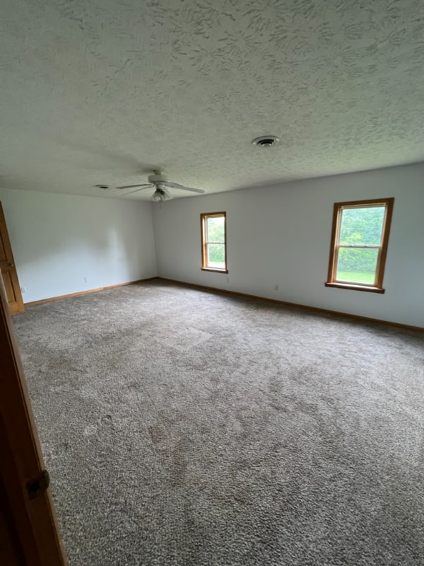 Building Photo - 493 Brookside Dr