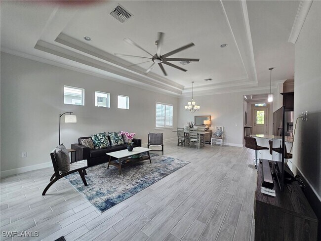 Building Photo - 6839 Saona CT