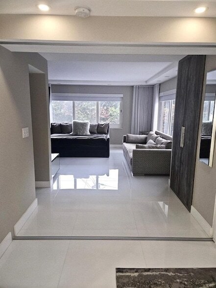 Building Photo - 1151 N Fort Lauderdale Beach Blvd