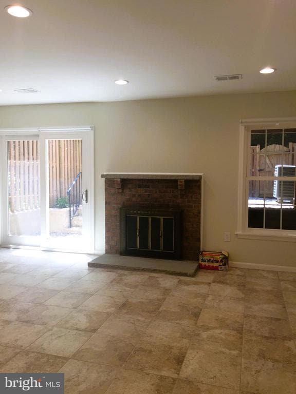 Building Photo - 7438 Chummley Ct