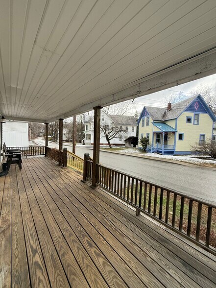 Building Photo - 58 Frost Pl