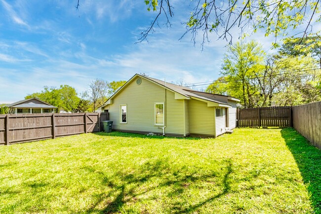 Building Photo - Newly Remodeled Home with Fenced-In Yard!