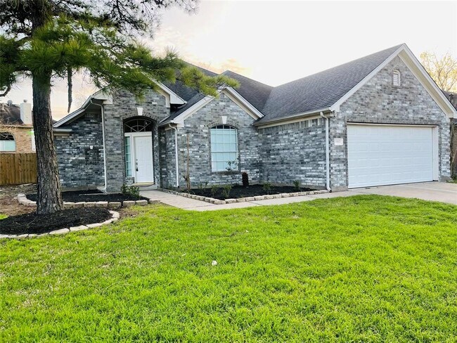 Building Photo - 20803 Lavenderwood Dr