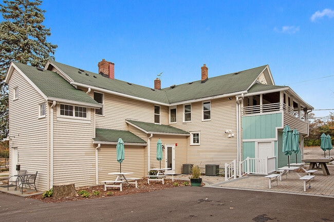 Building Photo - 14314 Beacon Ave