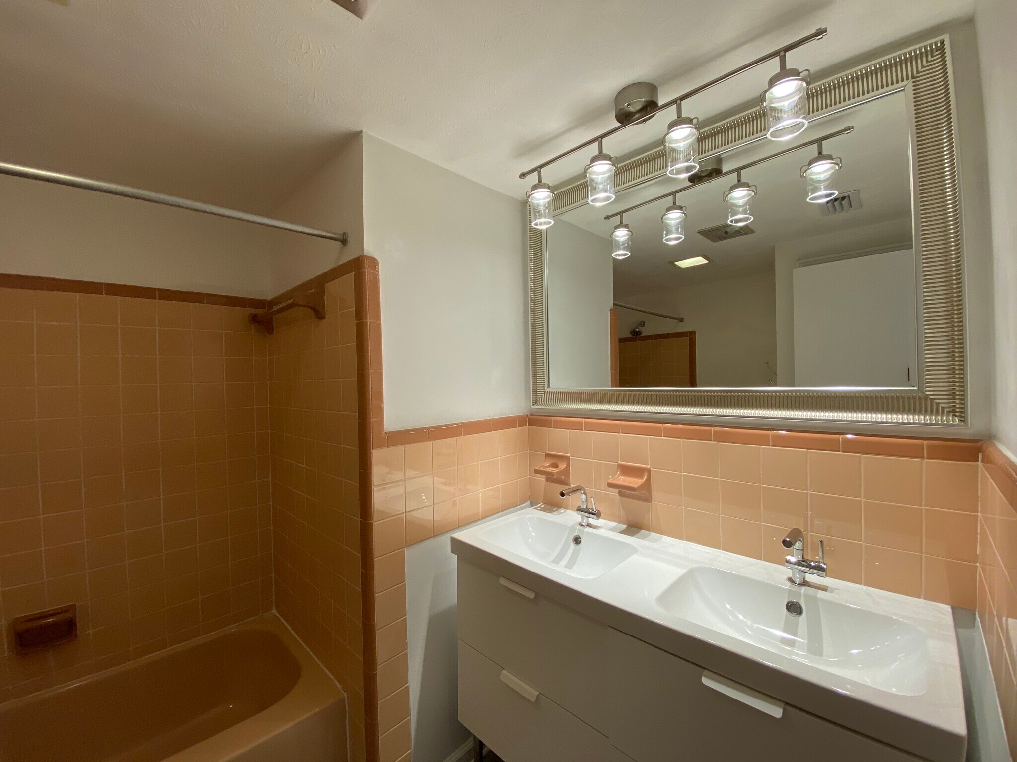 Bathroom with double vanity - 3221 Herschel Street