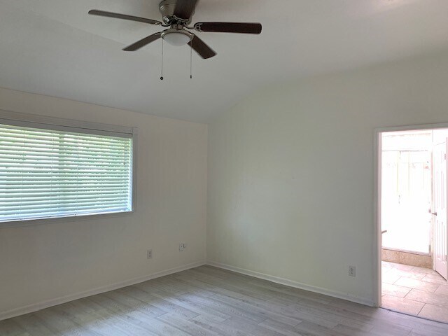 Building Photo - 6650 Grove Field Ln