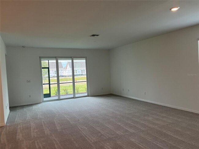 Building Photo - 11370 Burgundy Dr