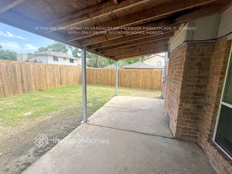 Building Photo - 6902 Fawn River Dr